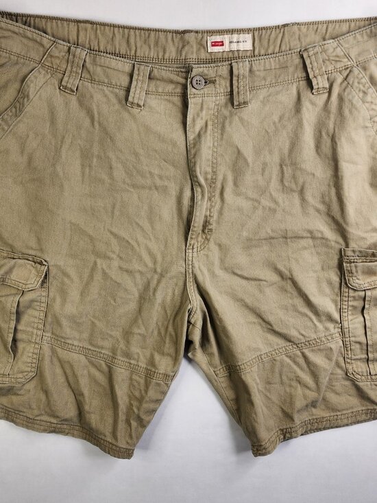 Wrangler Men's Cargo Shorts Relaxed Fit Size 44 Tan Khaki 6 Pocket Retro - Picture 3 of 12